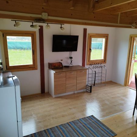 Domek Caloroczny Zastan Екстериор снимка